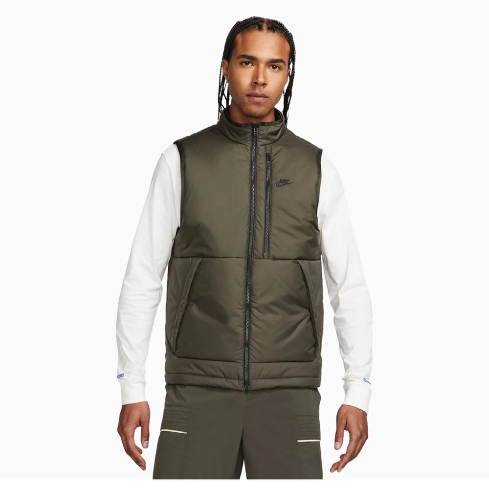 Nike Men's Sportswear Therma-Fit
Legacy Track Vest